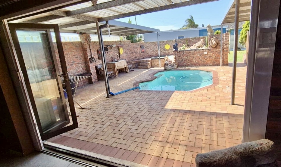 3 Bedroom Property for Sale in Rowallan Park Eastern Cape